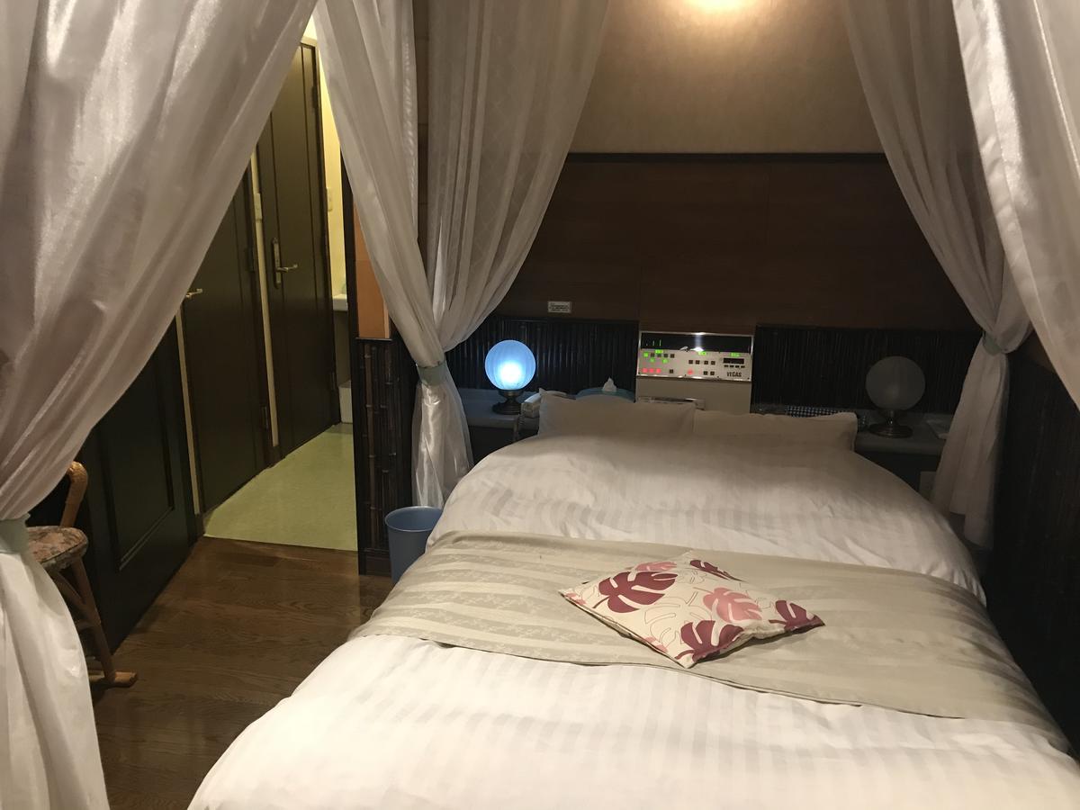 Hotel Vegas (Adults Only) Sapporo Exteriör bild