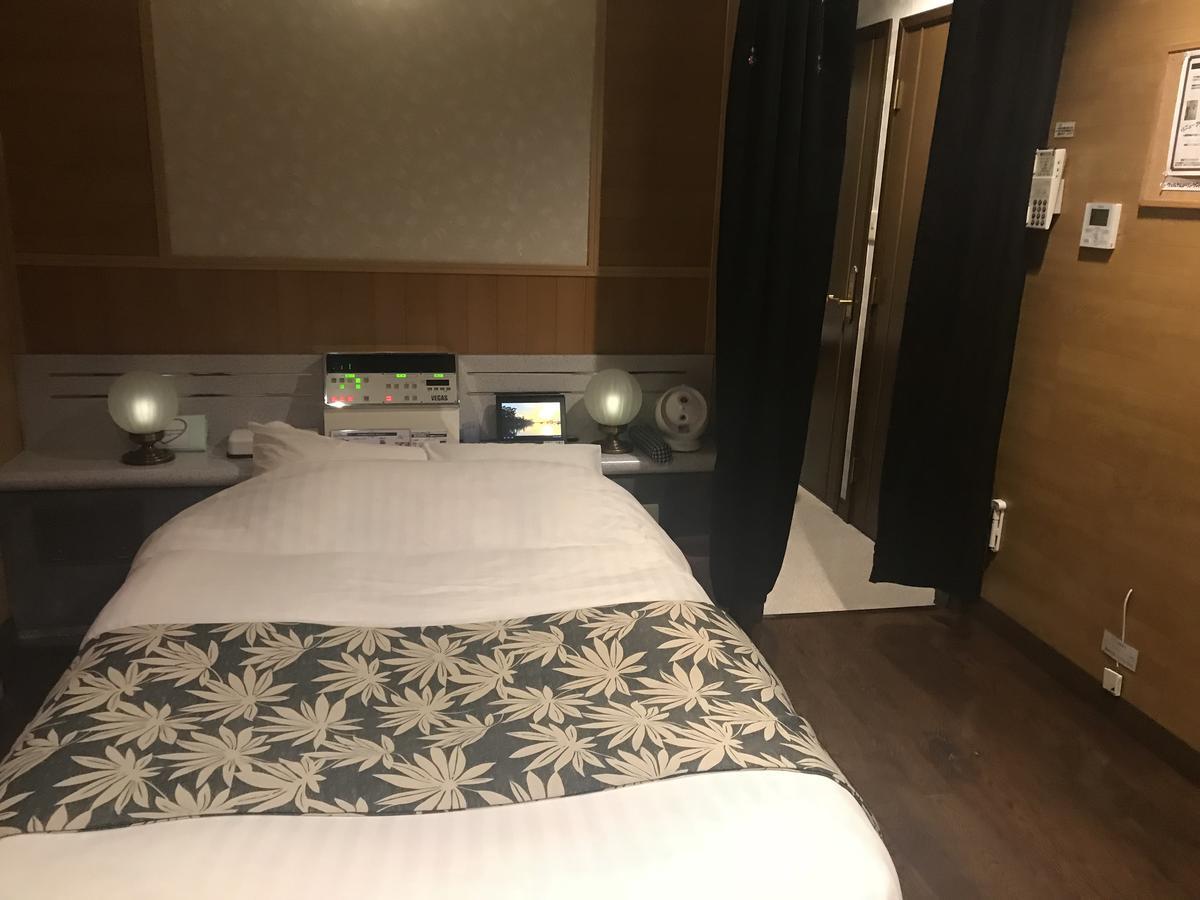 Hotel Vegas (Adults Only) Sapporo Exteriör bild