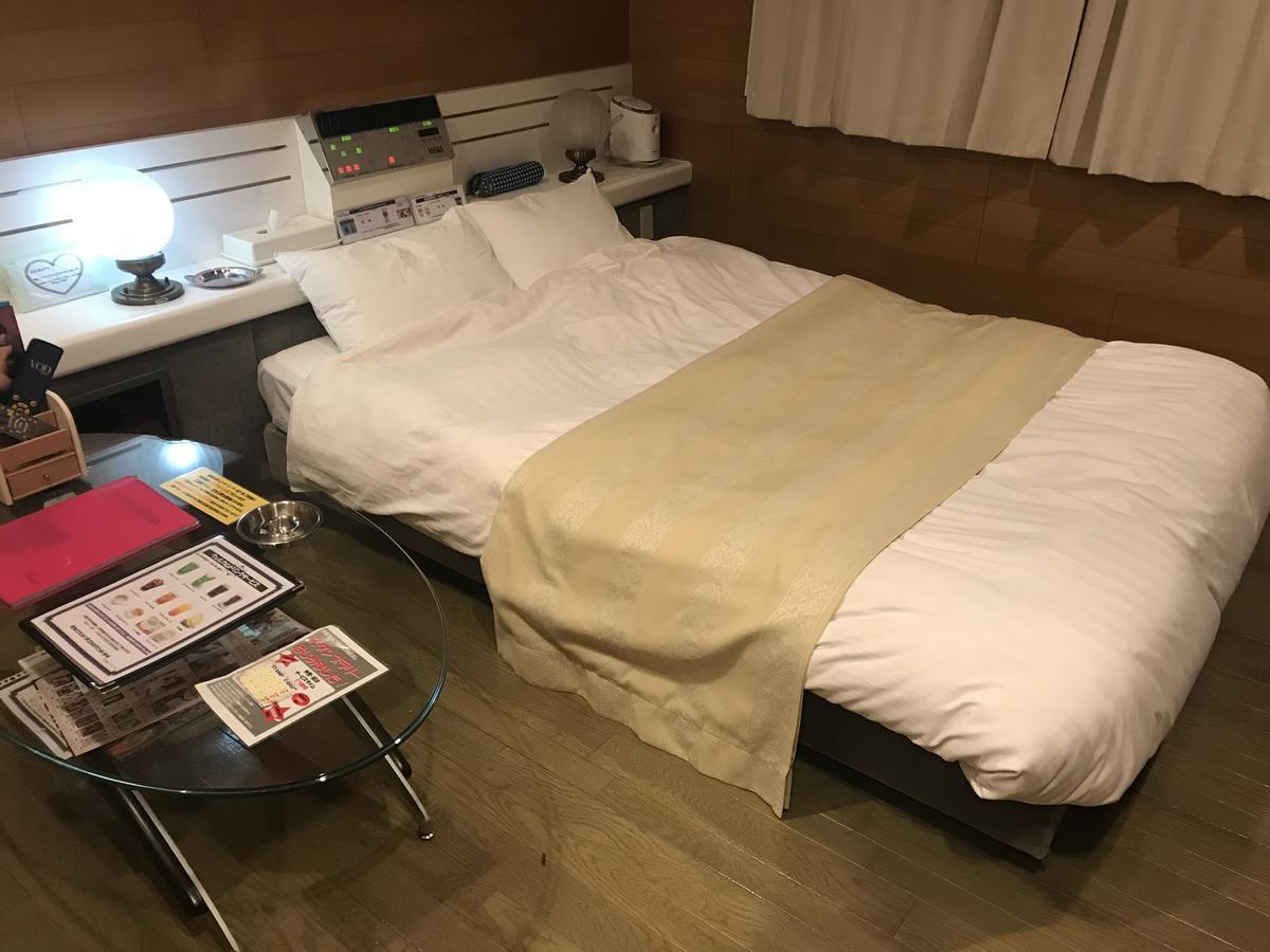 Hotel Vegas (Adults Only) Sapporo Exteriör bild
