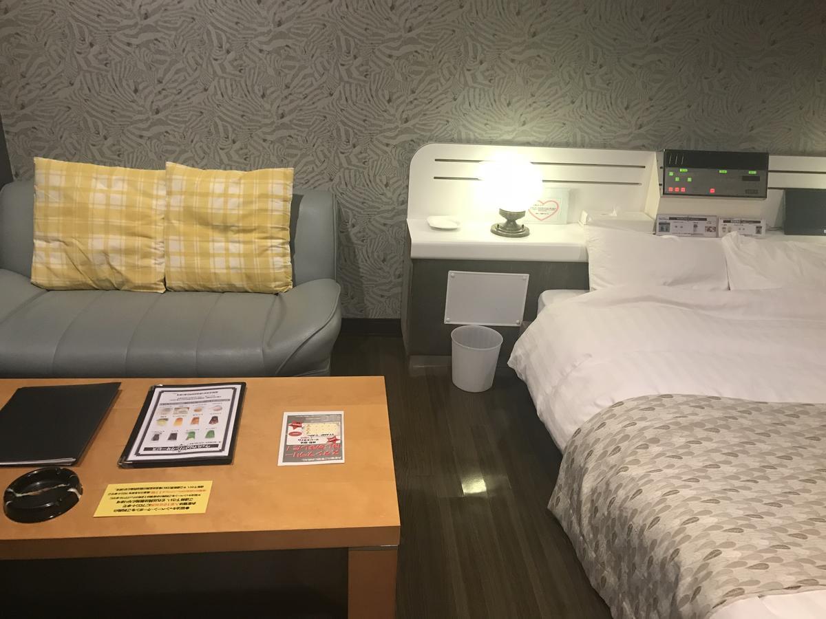 Hotel Vegas (Adults Only) Sapporo Exteriör bild