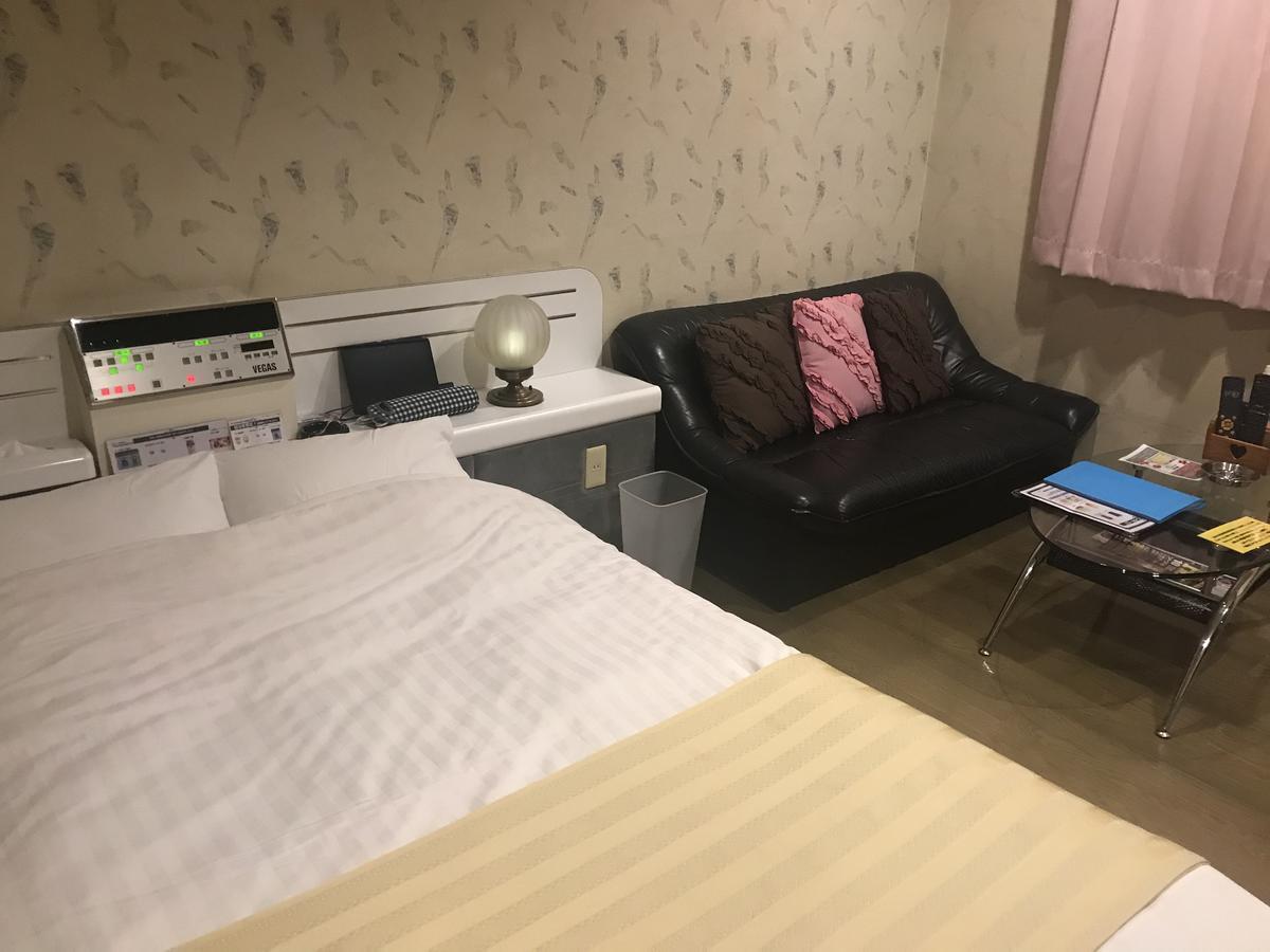 Hotel Vegas (Adults Only) Sapporo Exteriör bild