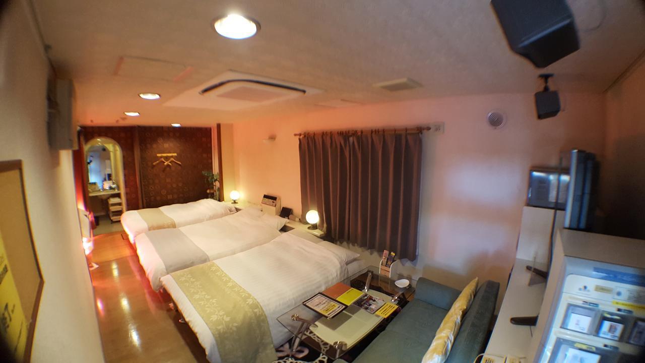 Hotel Vegas (Adults Only) Sapporo Exteriör bild